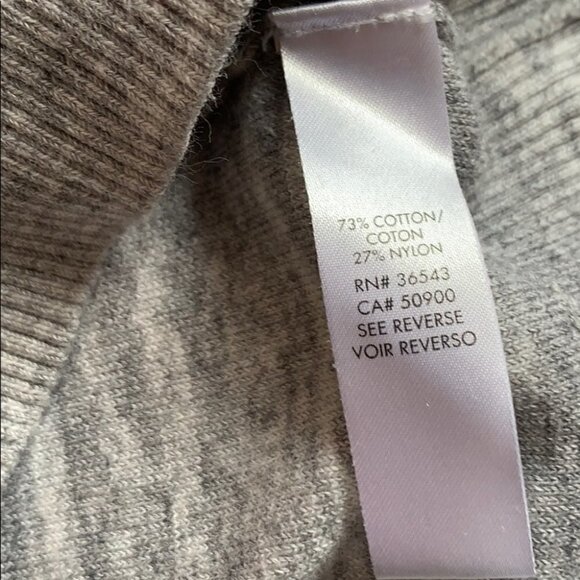 Calvin Klein grey V-neck sweater - Picture 4 of 4